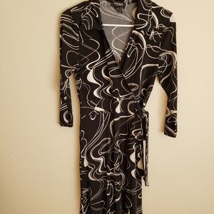 Small Alyn Page black and white dress